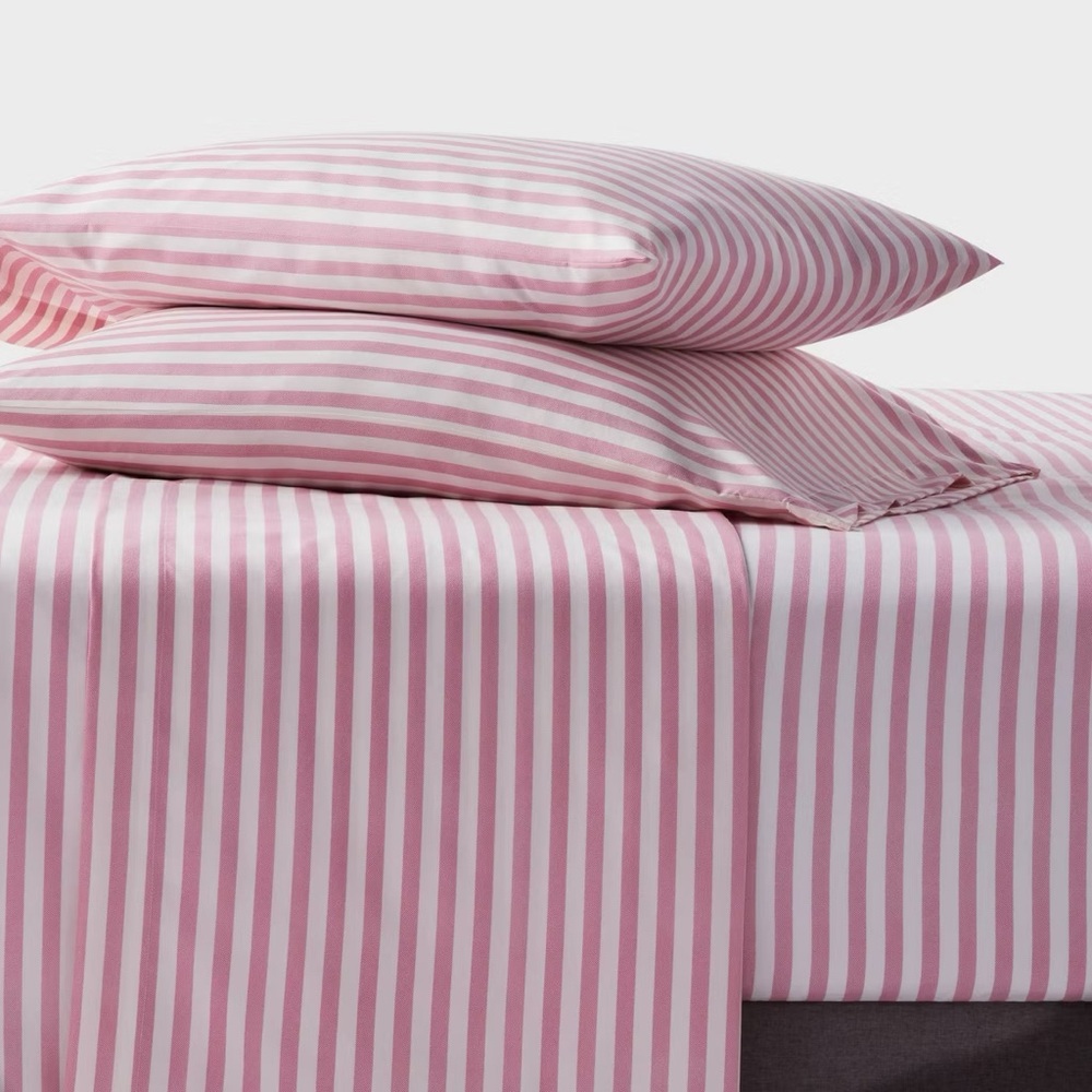 Pink and white striped bed sheet set - Queen - Picture 7 of 7